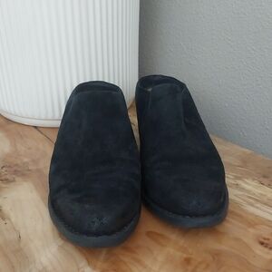 Born Black Loafers Slip-Ons Classic Design